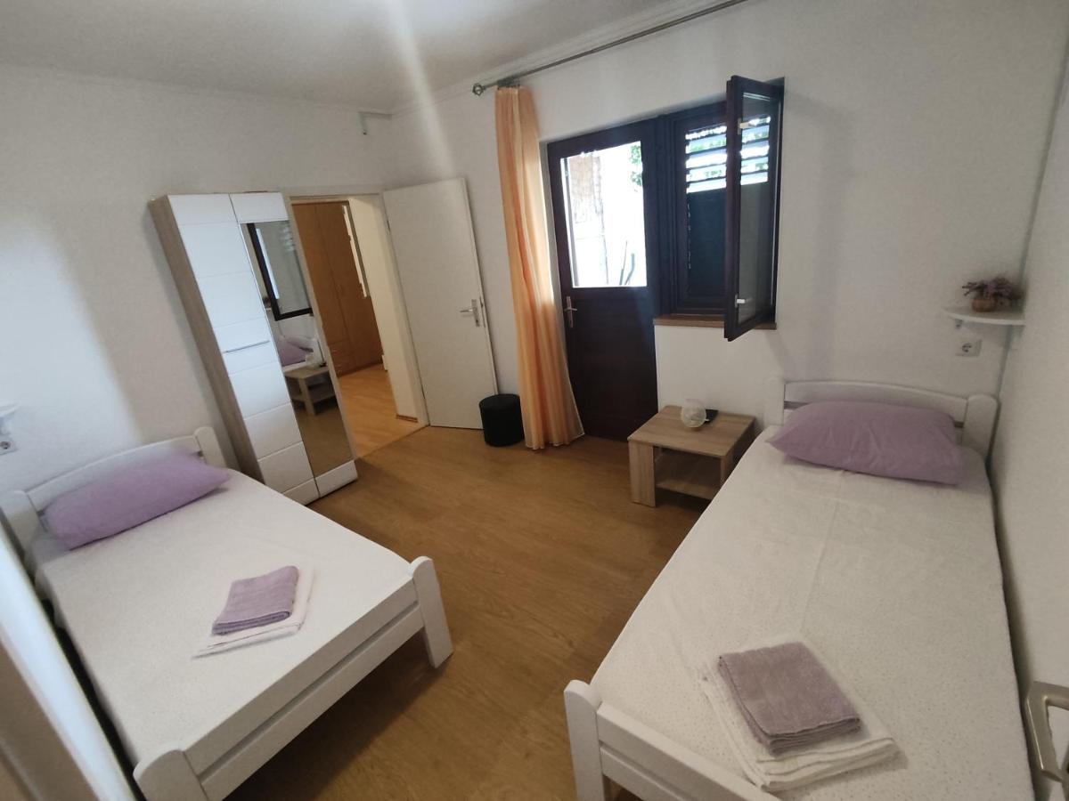 Apartment Nakic Vrpolje Екстер'єр фото